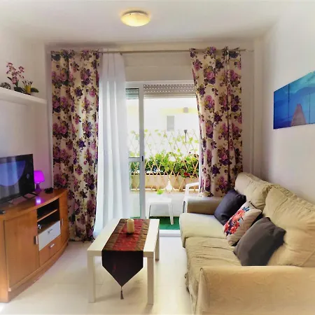 Monica Laguna Apartment *