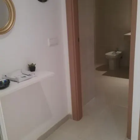 Monica Laguna Apartment *